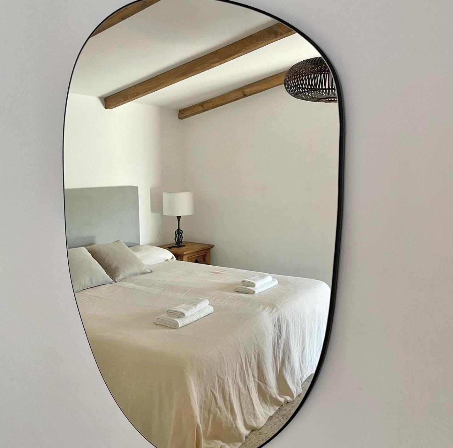 アヴィス Montes De Charme Bed & Breakfast エクステリア 写真